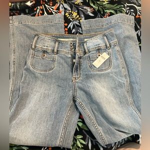 Pilcro High Rise Trouser Bootcut .